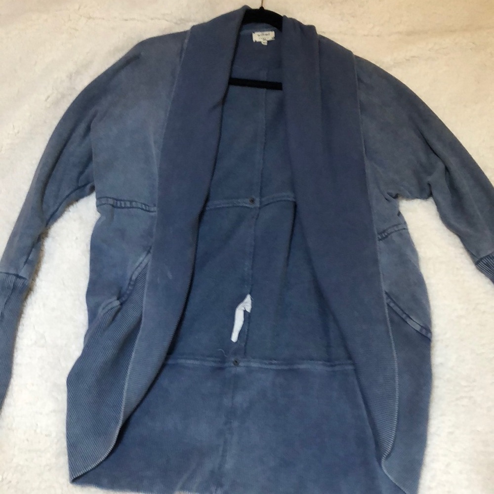 Aritzia Diderot sweater/cardigan